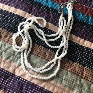 Pearl necklace used only once for a photo shoot